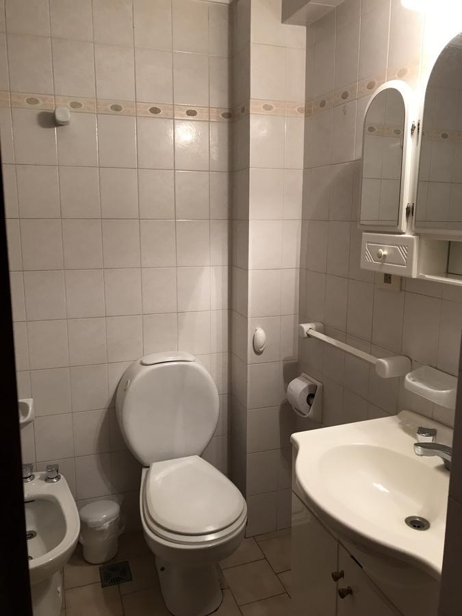Departamento Amoblado En Pleno Centro, Con Cochera Баия-Бланка Экстерьер фото